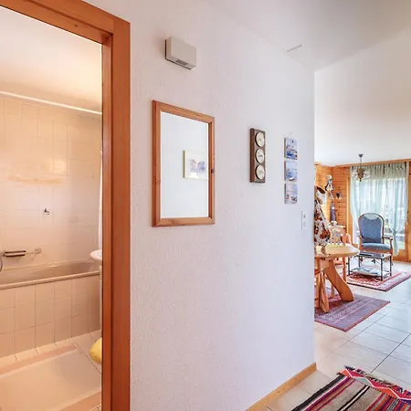 Baccara E4 - 4 Pers - Centre Station * Нанда