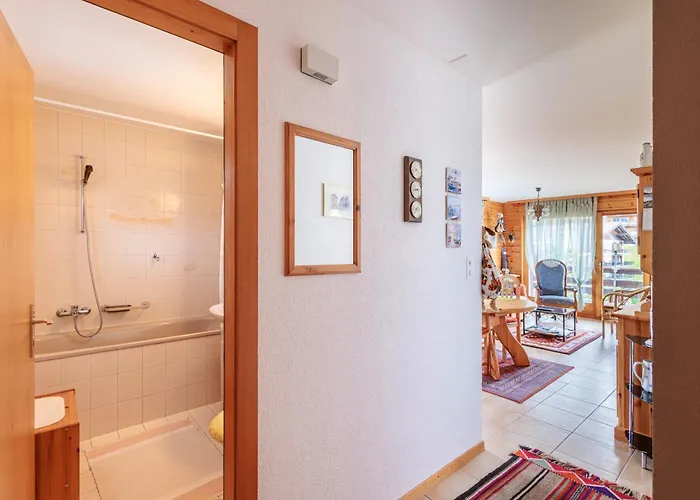 Baccara E4 - 4 Pers - Centre Station * Nendaz